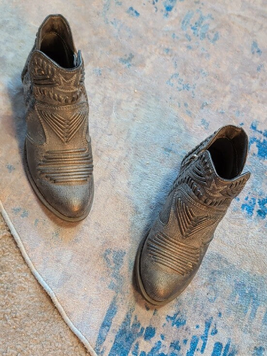 Not Rated Brown Grey Metallic Western Cutout Ankle Boots Women's 6