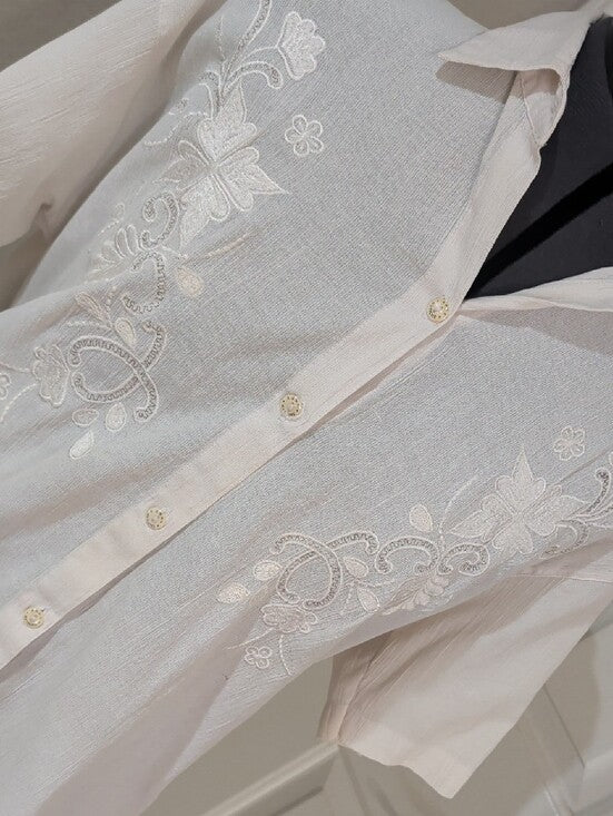 Vintage Y2K/Retro Anna Matiche Cream Embroidered Western Button-Down – Unisex / Fits Men's Medium
