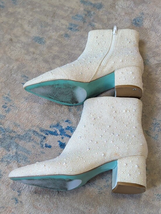 Betsey Johnson Pearl-Embellished White Ankle Booties with Block Heel Women's 6.5