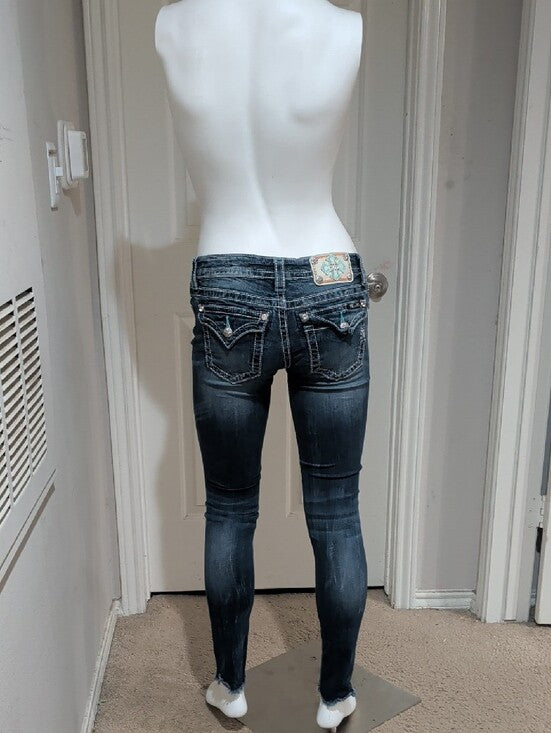 Miss Me Women’s Dark Indigo Skinny Jeans with Contrast Stitching Sz 26