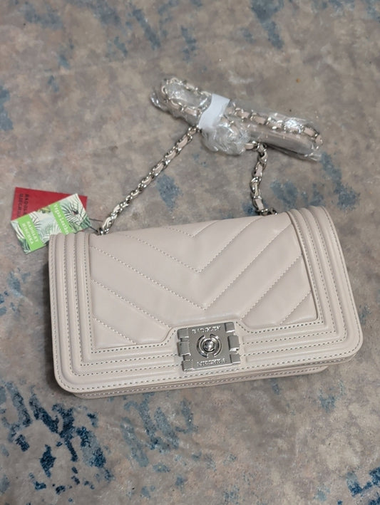 NWT Badgley Mischka Cream Quilted Chevron Crossbody Shoulder Bag w/ Chain Strap