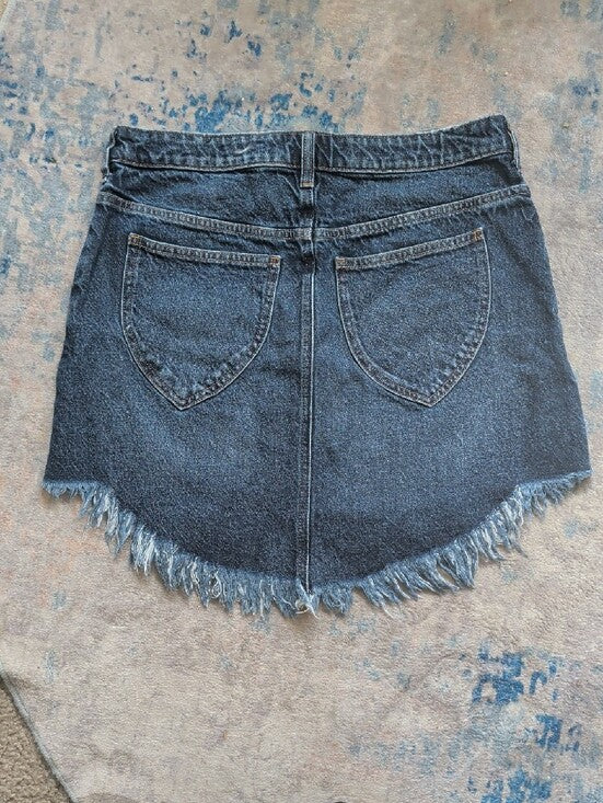 We The Free Dark Indigo Frayed Hem Denim Skirt Women's 31