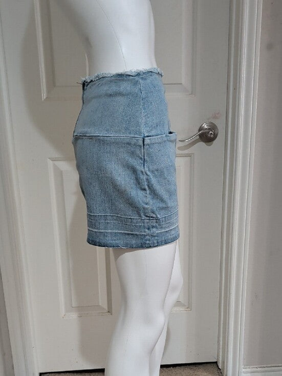 Bullhead Light Blue Denim Mini Skirt with Frayed Waist & Pockets Women's 28