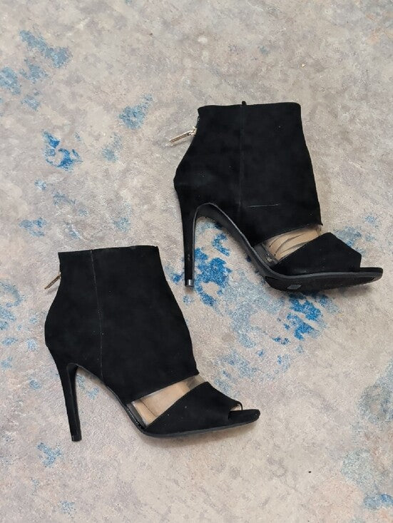 Guess Black Suede Peep-Toe Ankle Booties w/ Clear Accent Women's 7.5 US 3" Heel