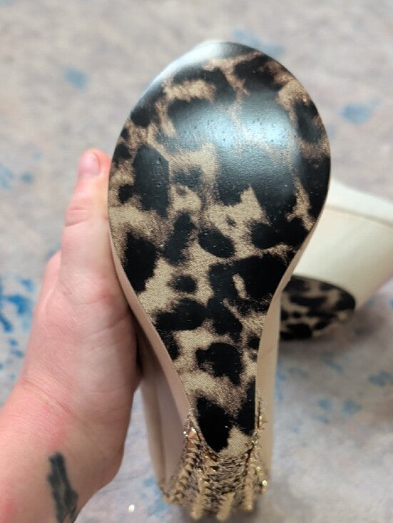 Betsey Johnson Ivory Platform Wedge Pumps w Gold Crystal Heel Accent Women's 6.5