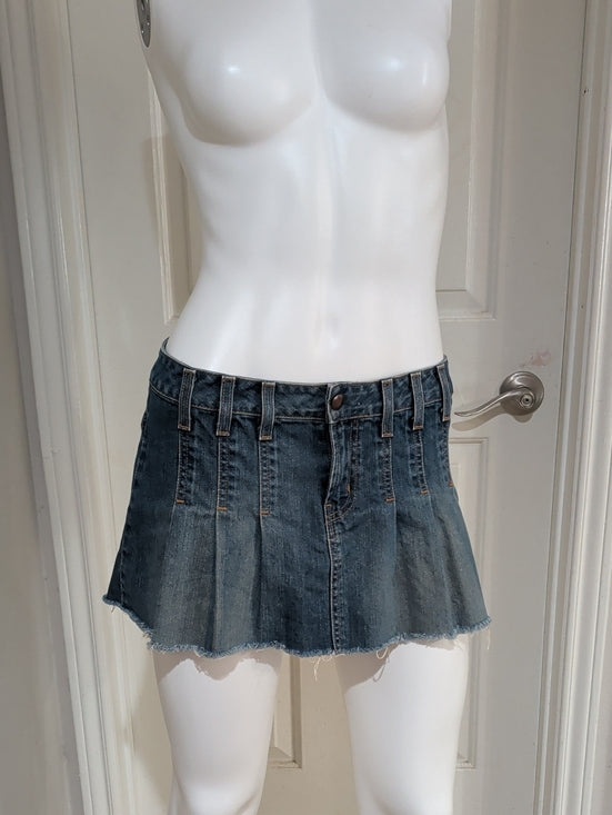 London Jean Y2K Dark Wash Denim Pleated Mini Skirt Women's 6 2007 Release