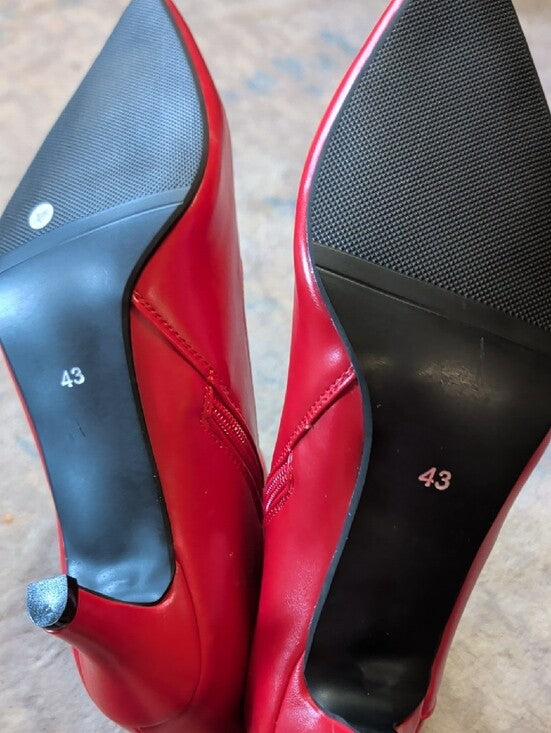 Women's Red Pointed-Toe Ankle Boots with Gold Buckles Retro 12 US/ 43 EUR