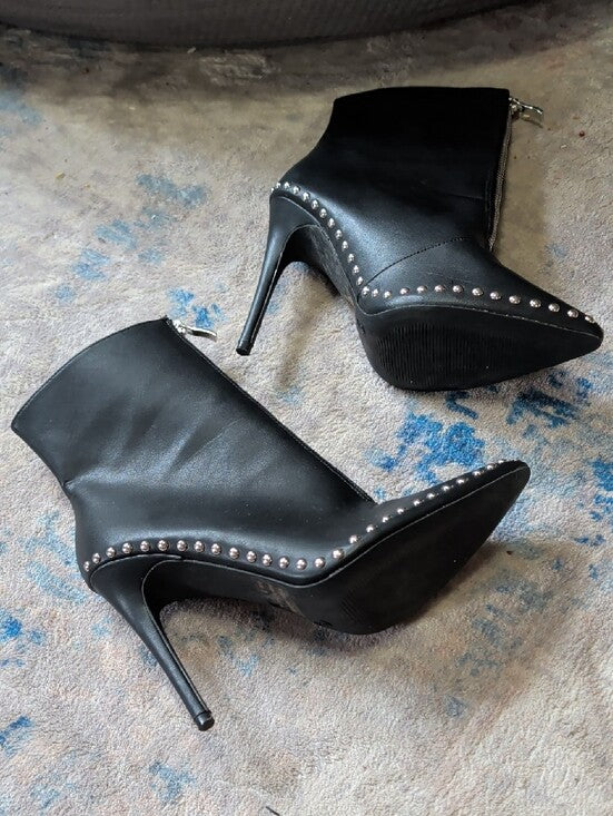 Women's Black Studded Pointed-Toe Stiletto Ankle Boots Sz 9