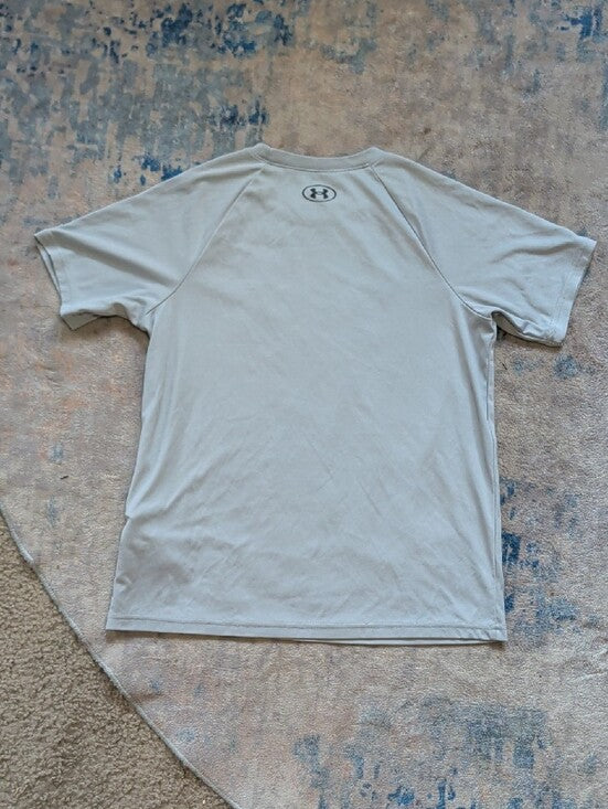 Kids Under Armour Light Gray Short Sleeve Tee with Black Logo Boys Medium