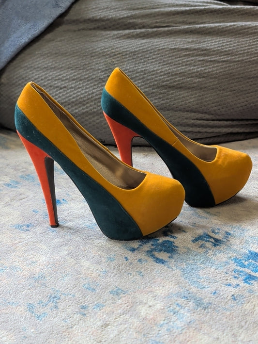 VTG Qupid Yellow & Dark Green Colorblock High Heel Pumps with Coral Heel Women's 7