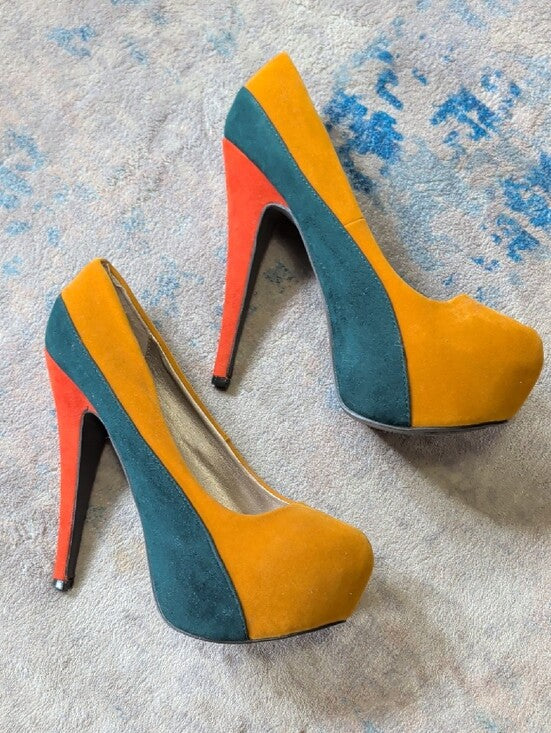 VTG Qupid Yellow & Dark Green Colorblock High Heel Pumps with Coral Heel Women's 7