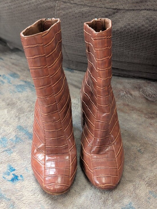 VTG Chinese Laundry Cognac Croc-Embossed Block Heel Ankle Boots Women's 7