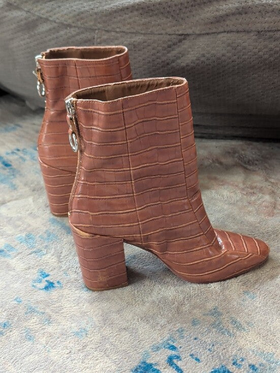 VTG Chinese Laundry Cognac Croc-Embossed Block Heel Ankle Boots Women's 7