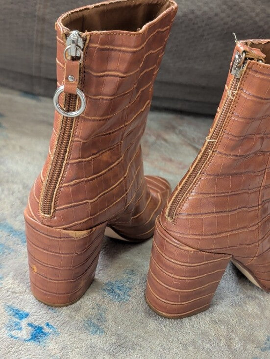 VTG Chinese Laundry Cognac Croc-Embossed Block Heel Ankle Boots Women's 7