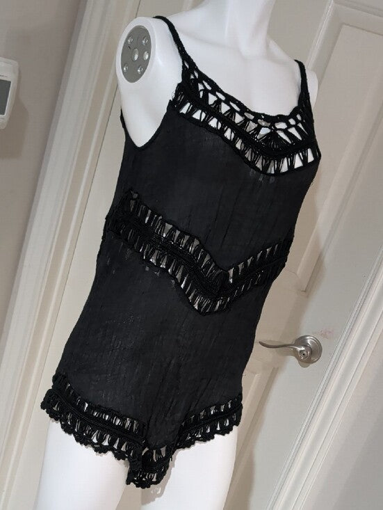 Black Crochet-Trim Acrylic Cut-Out Sleeveless Women's Tunic Cover-Up Women's S/M
