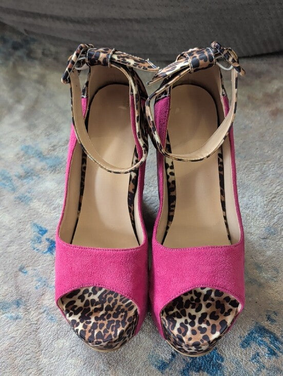 FSJ Leopard Trim Fuchsia Suede Peep-Toe Wedge Heels Women's 10