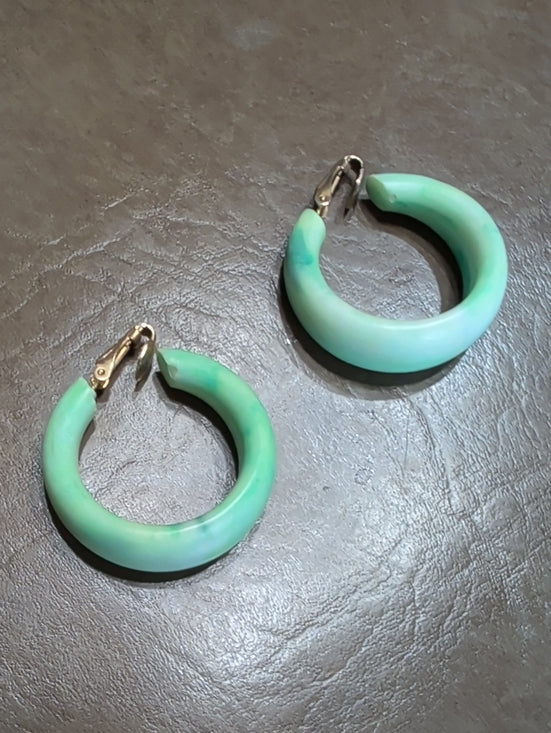 Retro Mint Green Resin Hoop Clip-On Earrings Vintage MCM 1" Hoops