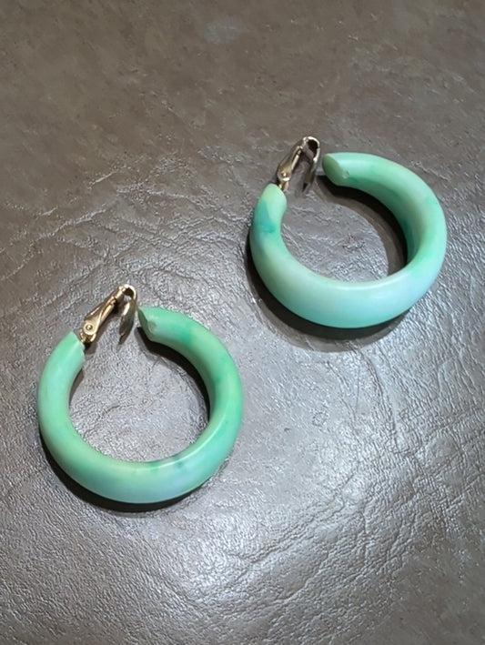 Retro Mint Green Resin Hoop Clip-On Earrings Vintage MCM 1" Hoops