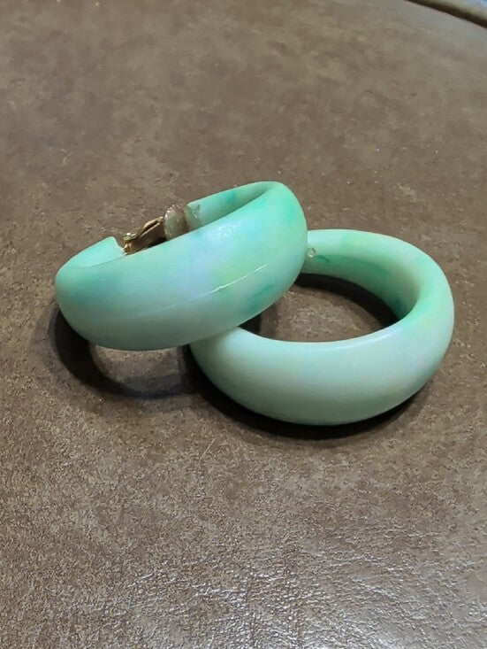 Retro Mint Green Resin Hoop Clip-On Earrings Vintage MCM 1" Hoops