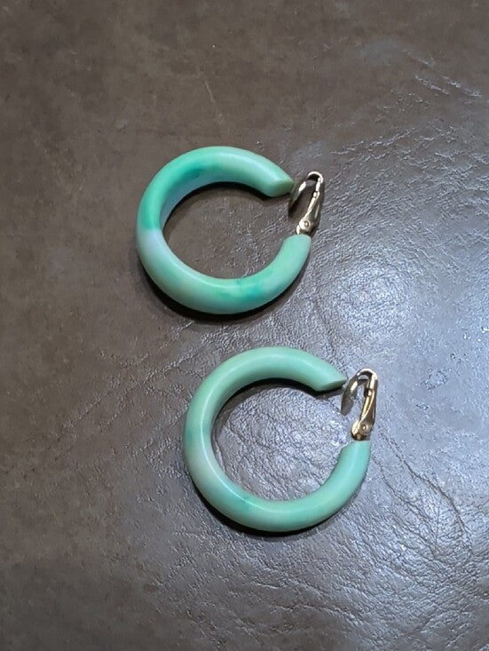 Retro Mint Green Resin Hoop Clip-On Earrings Vintage MCM 1" Hoops