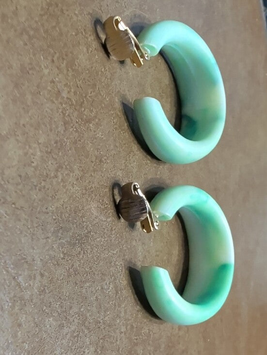 Retro Mint Green Resin Hoop Clip-On Earrings Vintage MCM 1" Hoops