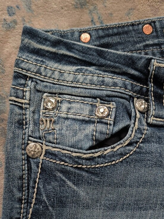 Miss Me Blue Frayed Hem Denim Cut-Off Shorts Women's 26