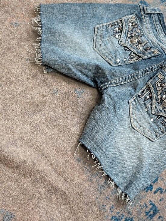 Miss Me Blue Frayed Hem Denim Cut-Off Shorts Women's 26