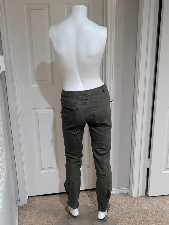 Standard Stylish Slim Utility Cargo Pants Women's 7 (Small) US Luxe