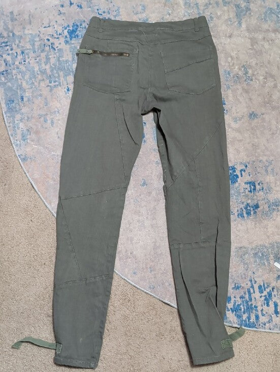 Standard Stylish Slim Utility Cargo Pants Women's 7 (Small) US Luxe