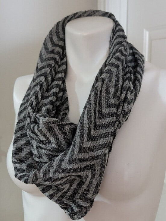 Women's Chevron Infinity Scarf - Gray