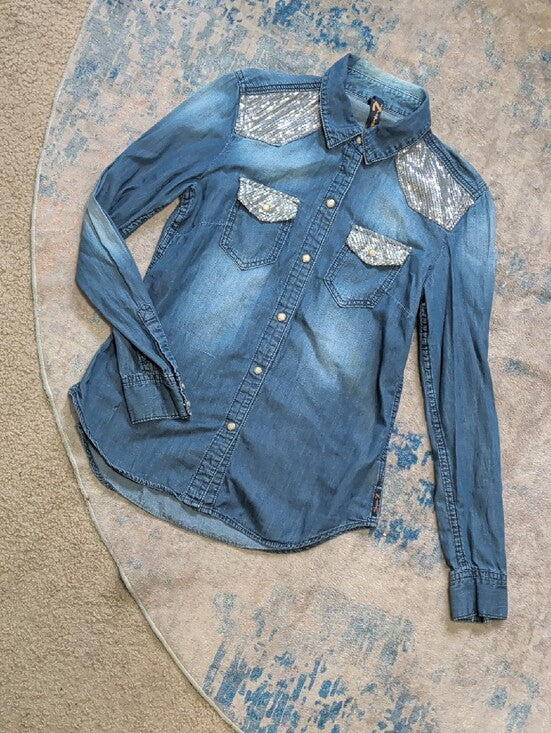 Seven7 Embellished Blue Denim Button-Down Shirt Women's Small 100% Cotton
