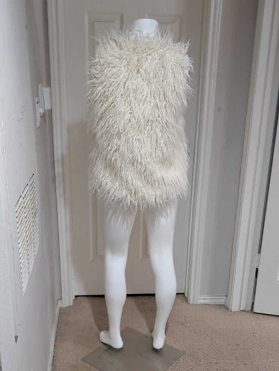 Mossimo Supply Co. Cream Faux Fur Sleeveless Vest Women's XS US