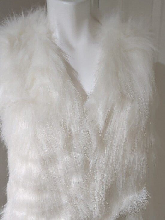 NWT Youhan White Faux Fur Sleeveless Vest Women's Small