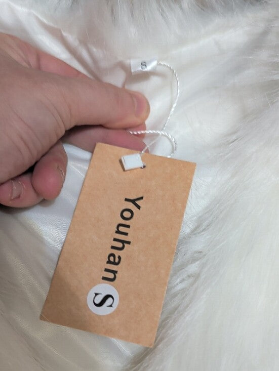 NWT Youhan White Faux Fur Sleeveless Vest Women's Small