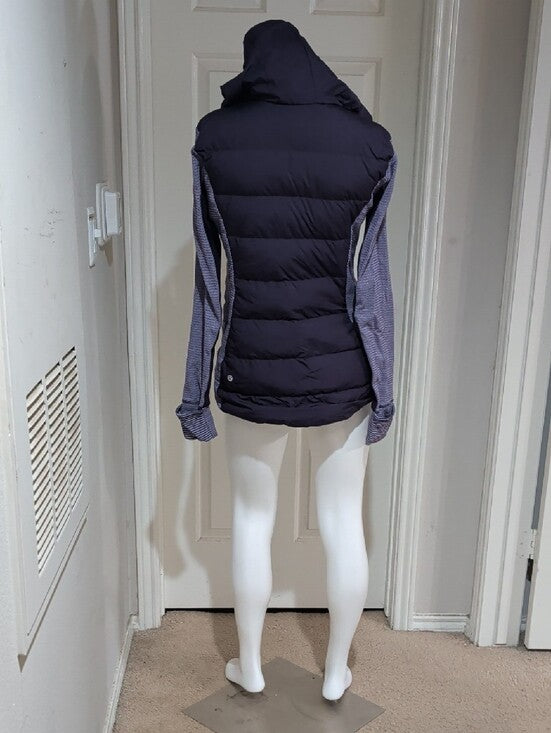 lululemon athletica Quilted Hooded Pullover in Deep Purple Women's 10 US