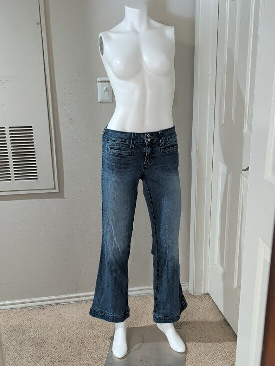 Ariat Women's Low-Rise Flare Jeans in Washed Blue Size 27 US