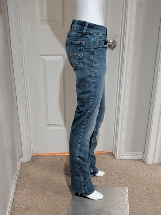 Wrangler Bootcut Jeans in Faded Blue - Women's Size 8 US (Juniors 9)