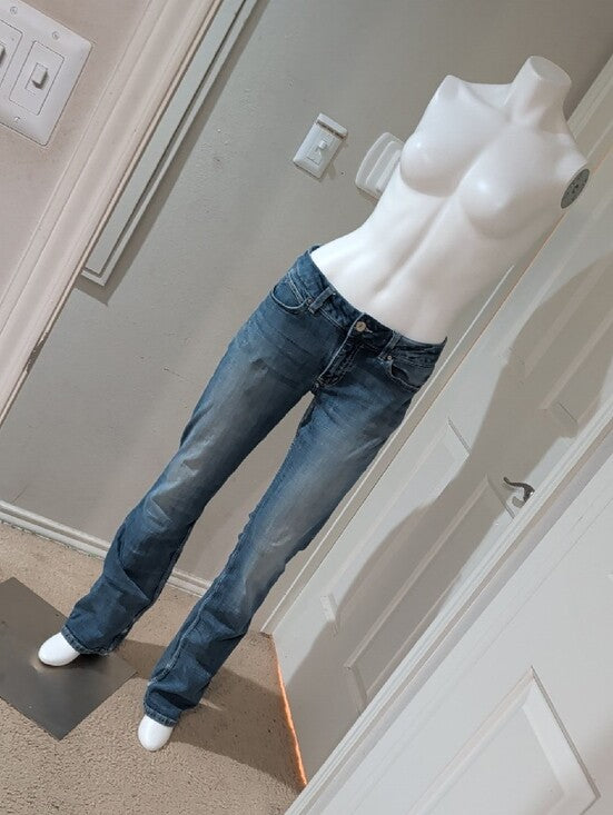 Wrangler Bootcut Jeans in Faded Blue - Women's Size 8 US (Juniors 9)
