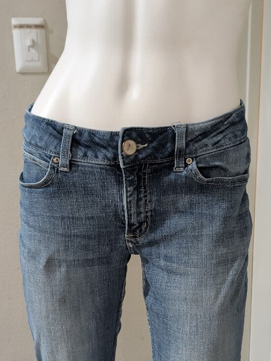 Wrangler Bootcut Jeans in Faded Blue - Women's Size 8 US (Juniors 9)