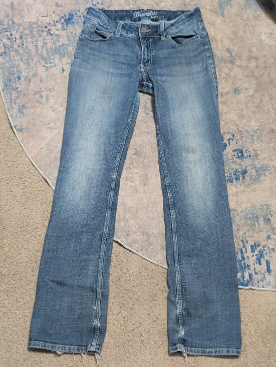 Wrangler Bootcut Jeans in Faded Blue - Women's Size 8 US (Juniors 9)