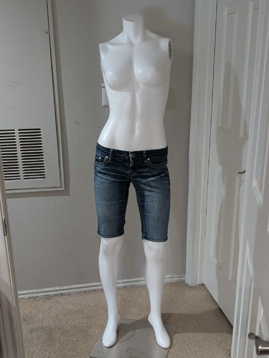 Daytrip Mid-Rise Women's Denim Bermuda Shorts in Faded Blue Women's 26 US