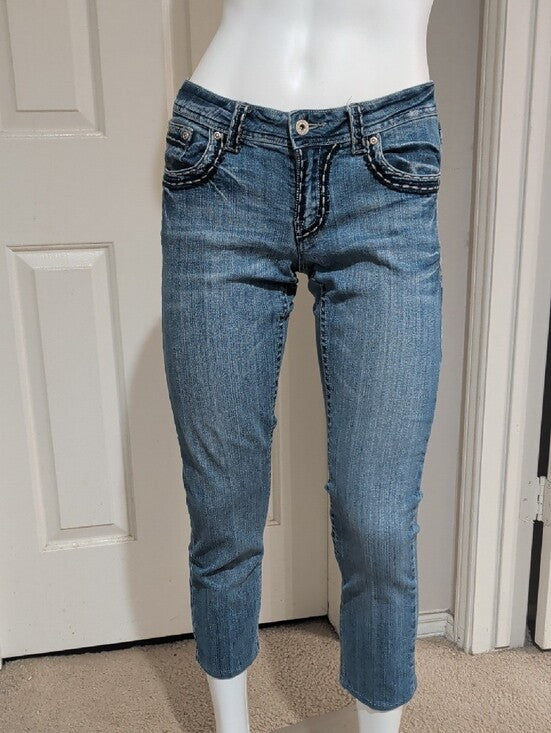 Massini Boldly Stitched Cropped Mid-Rise Blue Jeans Women's 6 Italian or 0/00 US