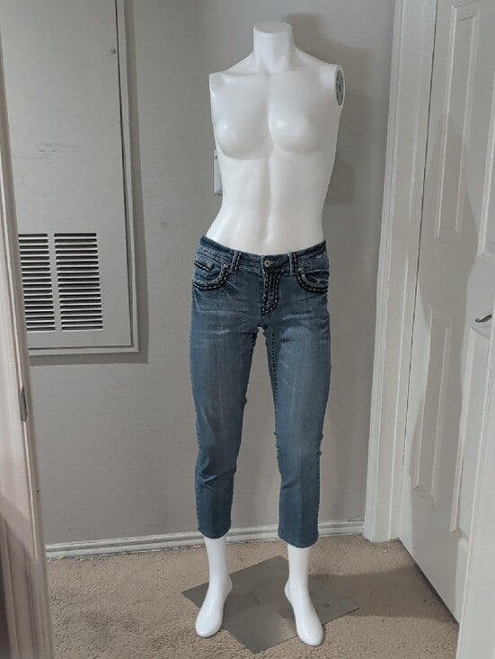 Massini Boldly Stitched Cropped Mid-Rise Blue Jeans Women's 6 Italian or 0/00 US