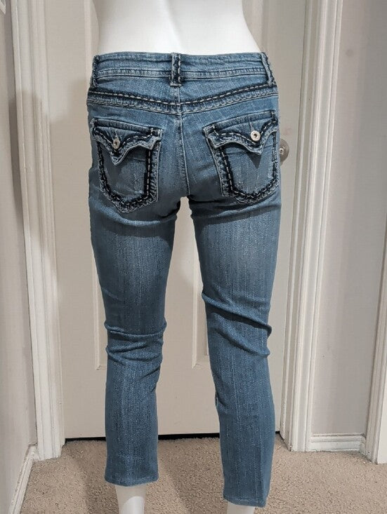 Massini Boldly Stitched Cropped Mid-Rise Blue Jeans Women's 6 Italian or 0/00 US