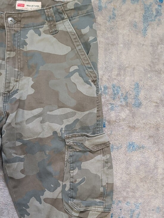 Wrangler Camouflage Cargo Jeans - Green/Tan - Men's Medium (32x32)