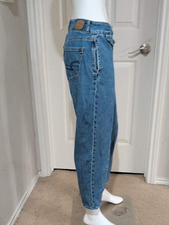 American Eagle Relaxed Mom Barrel Jeans Women's 8 US