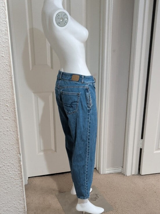 American Eagle Relaxed Mom Barrel Jeans Women's 8 US