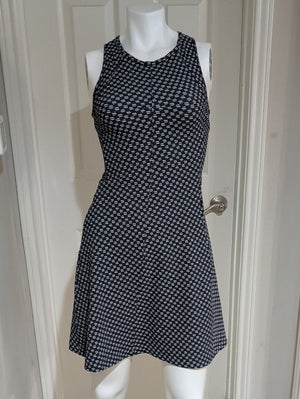 Lululemon Athletica Sleeveless Black and White Athletic Fit & Flare Dress Size 4 US