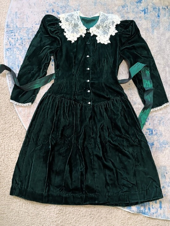VTG Sarah Kent Emerald Green Velvet Dress w/ Lace Collar Girls 10-12 (Youth Medium)