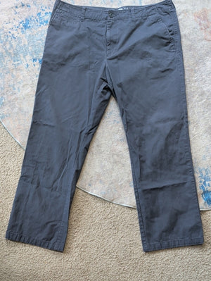 Old Navy Men's Dark Charcoal Straight-Leg Chinos 38x32